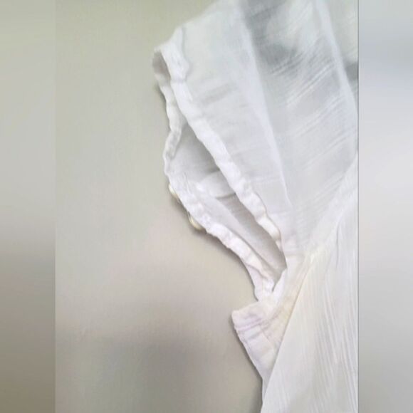 FINAL SALE🌷Ruehl White Button down top size Small - Picture 6 of 16